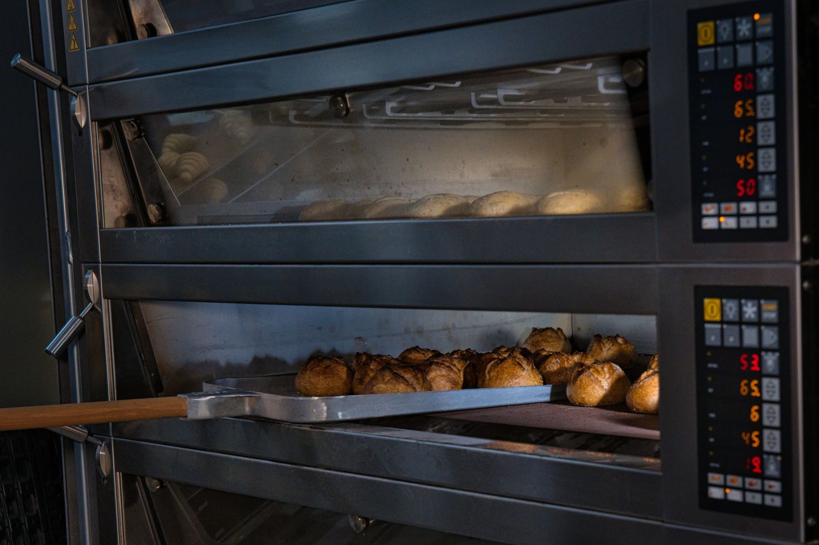 Best Bread Maker for a Small Kitchen: How to Choose Without Wasting Counter Space